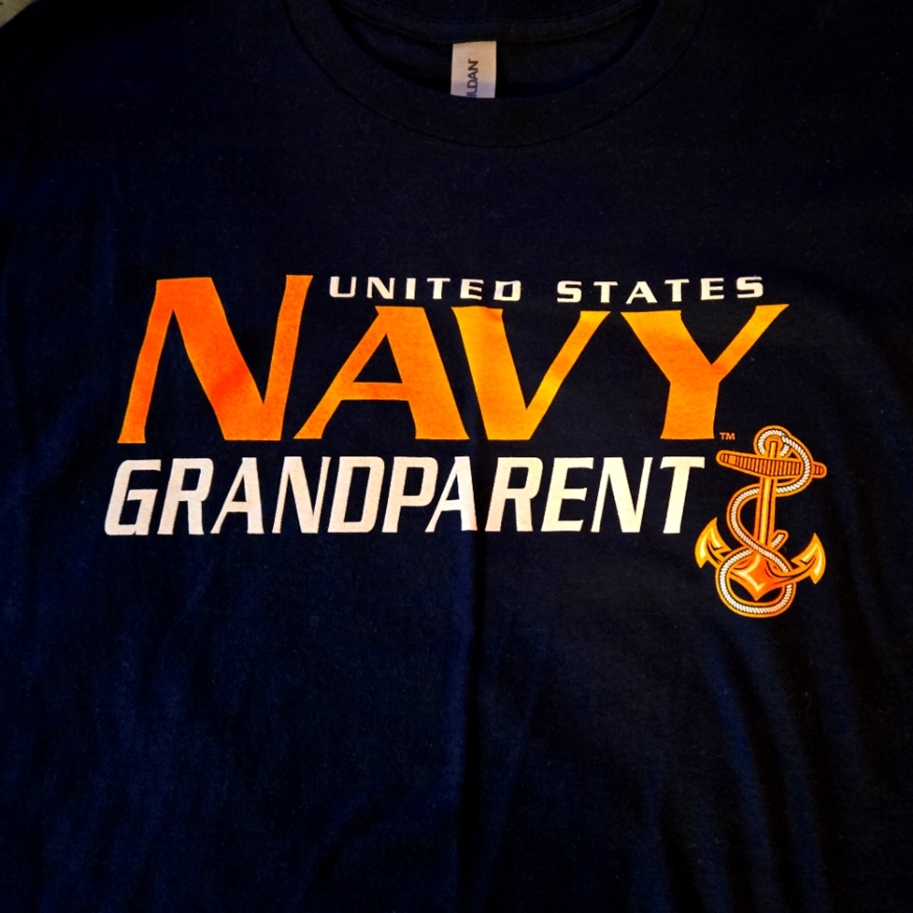 US Navy XL Grandparent T-shirt Never Worn